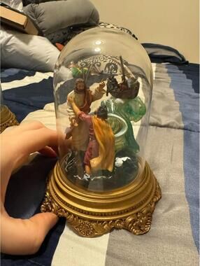 Vintage Franklin Mint Glass Dome Figures - Set of 6 - Mint Condition